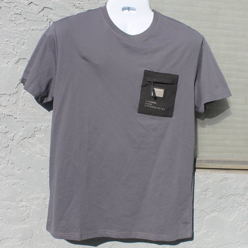 O3-Ozoon Gray Men Dress T-Shirt Size 2XL Black Chest Pocket with Zipper NWT